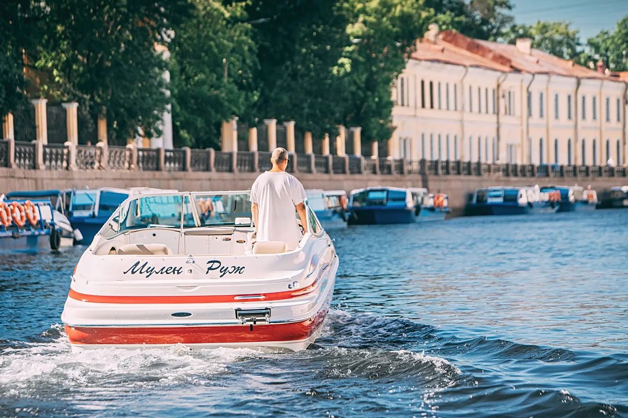 Катер «Мулен Руж» нашей компании — аренда от судовладельца в СПб — фото 13