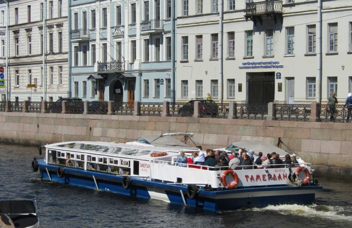 Теплоход «Тамерлан» на маршруте по рекам и каналам