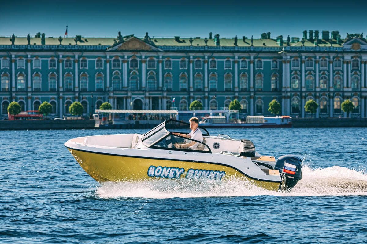 Катер «Хани Банни / Honey Bunny» нашей компании — аренда от судовладельца в СПб — фото 13