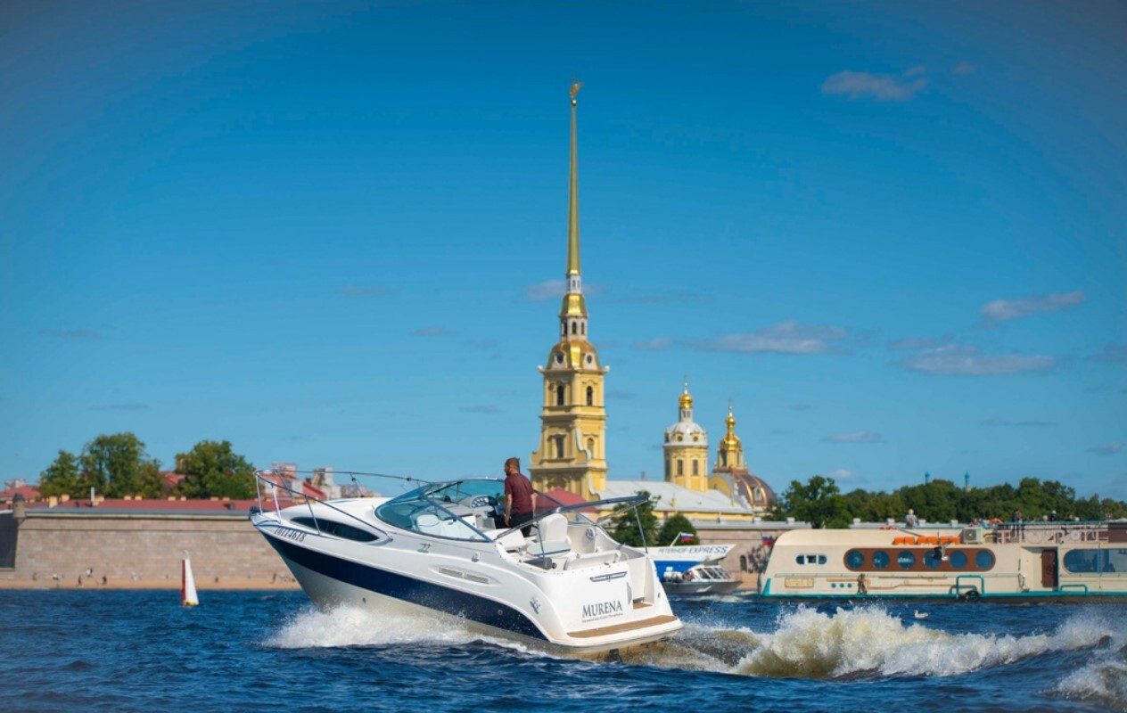 Наш катер «Мурена» у собственного причала в Санкт-Петербурге — фото 14