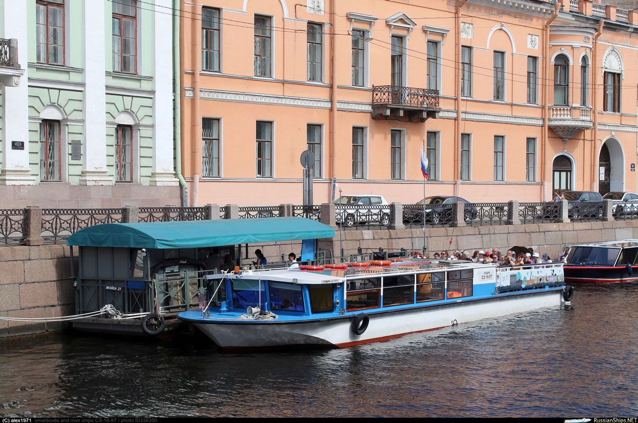 Теплоход «Сударь» — салон и оснащение, аренда напрямую — фото 15