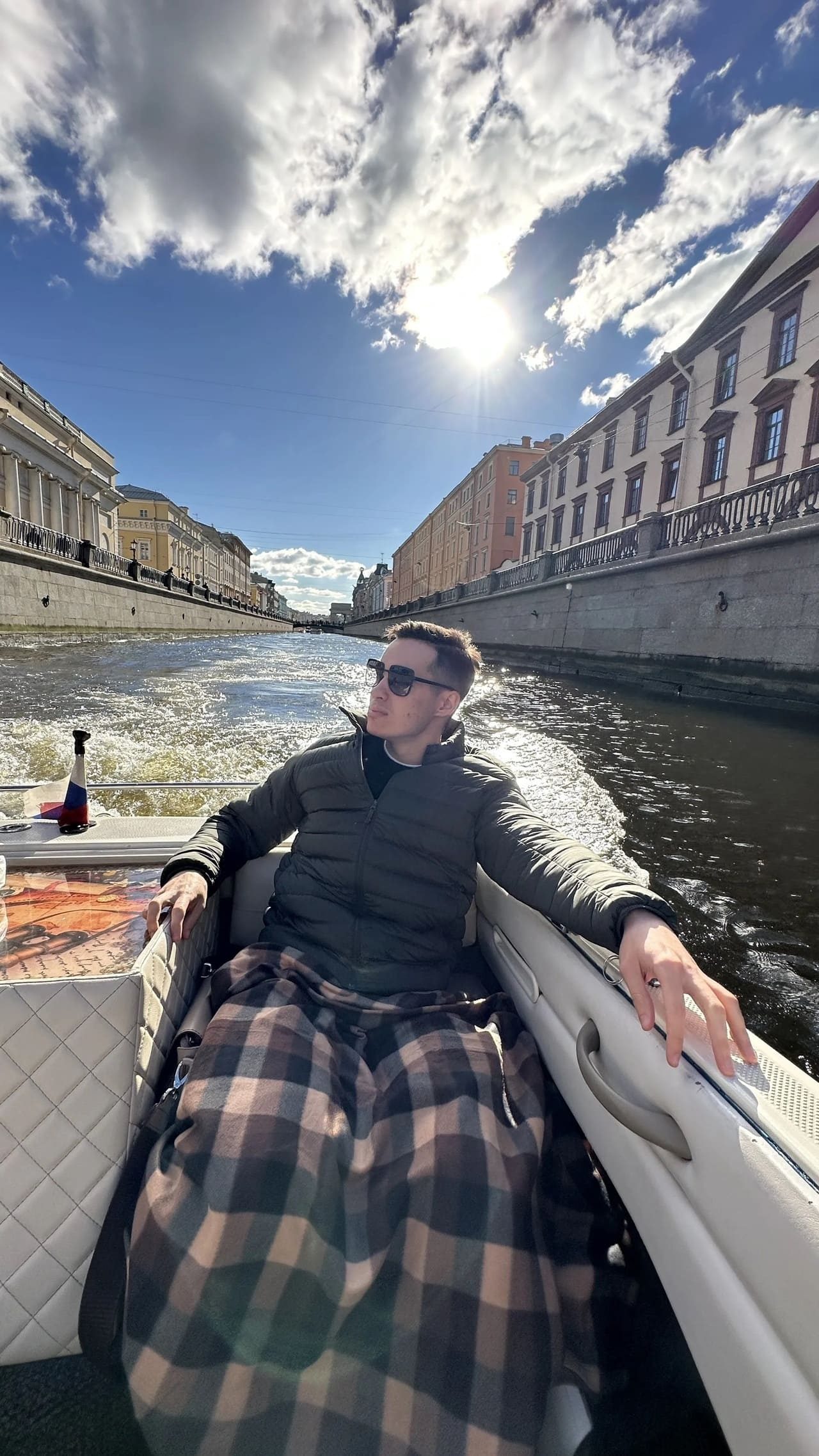 Интерьер катера «Арабелла» — фото нашего флота