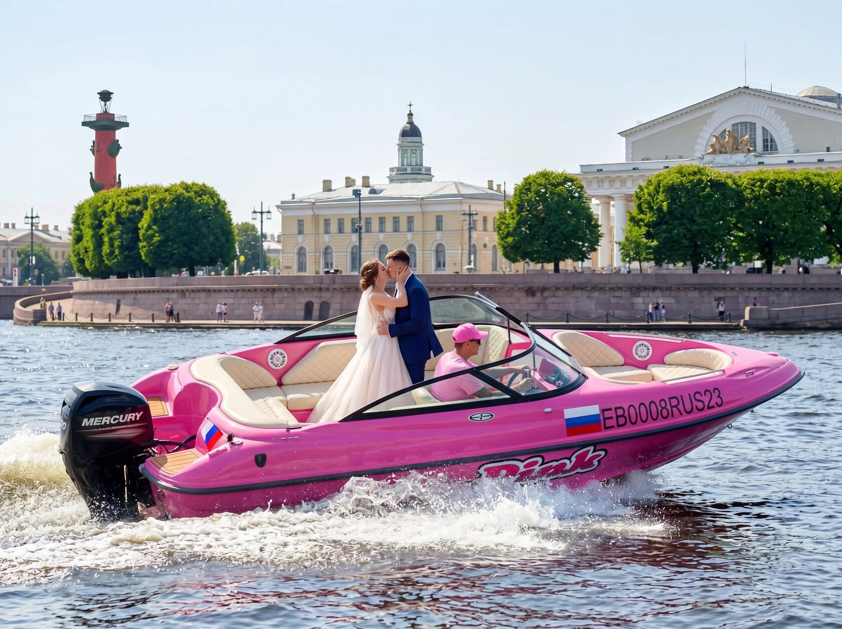 Открытая палуба катера «Пинк / Pink» — егокатер