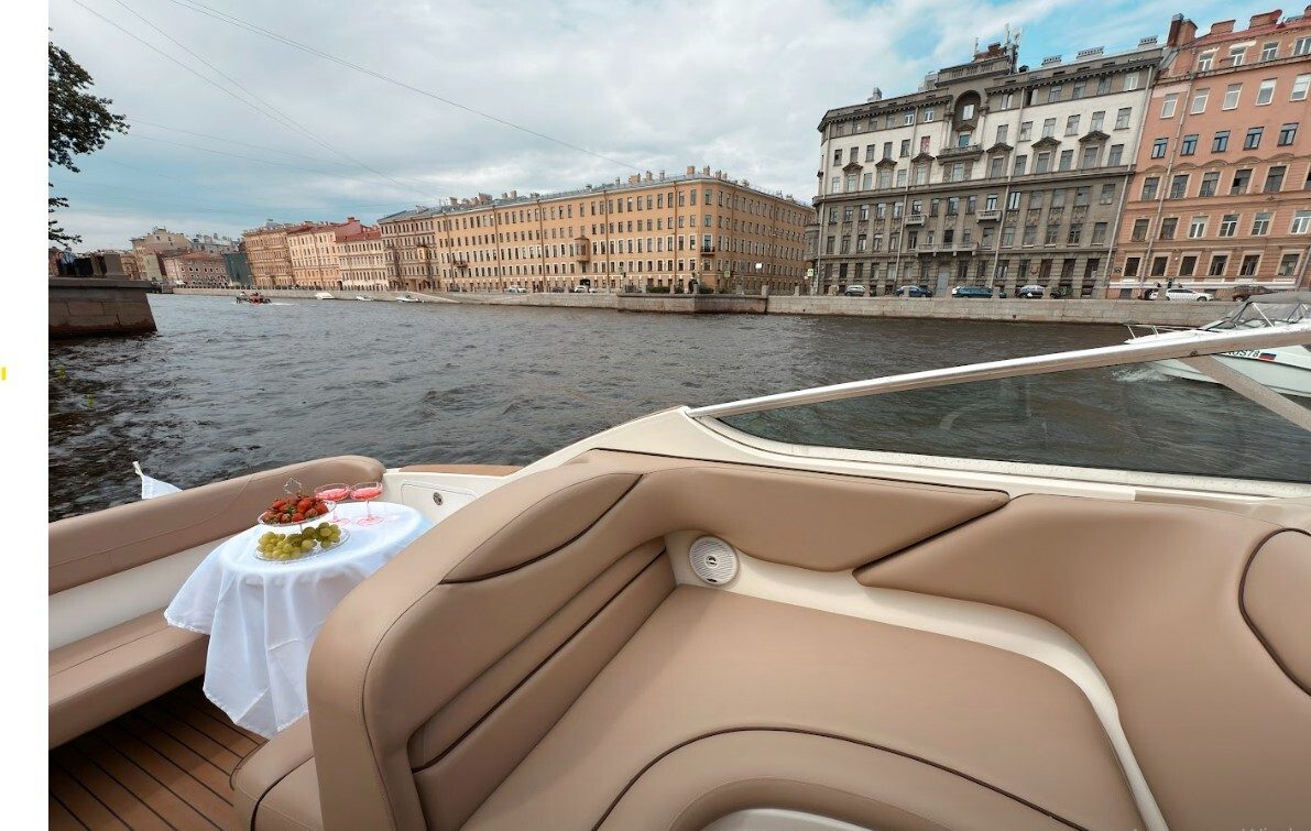 Катер «Сиа рей / Sea Ray» нашей компании — аренда от судовладельца в СПб — фото 13