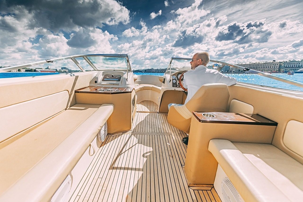 Каюта катера «Джерри» — оснащение для гостей