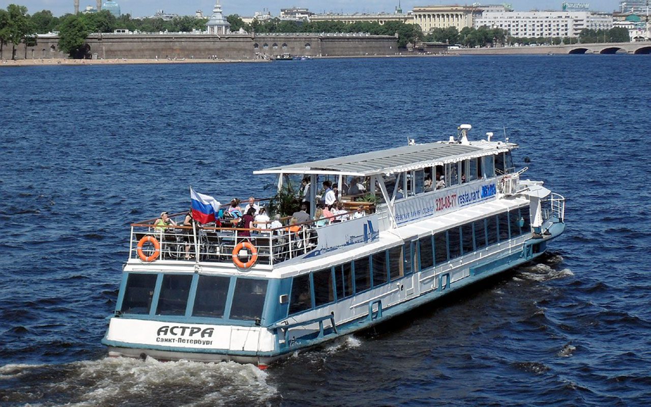 Наш теплоход «Астра» у собственного причала в Санкт-Петербурге