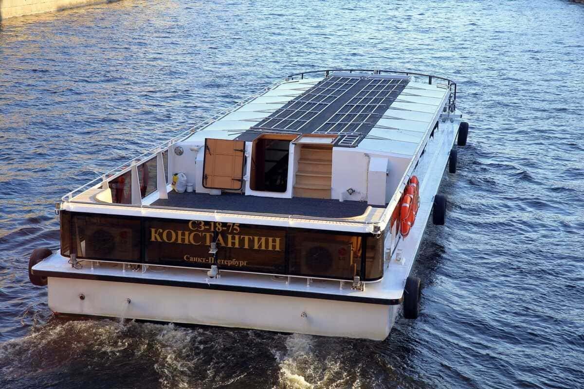 Наш теплоход «Константин» у собственного причала в Санкт-Петербурге
