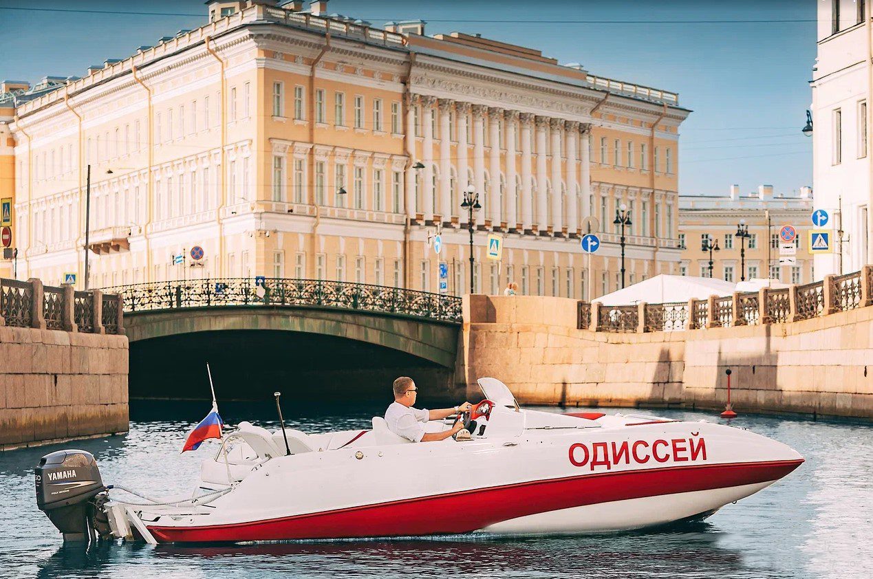 Катер «Одиссей» нашей компании — аренда от судовладельца в СПб — фото 13