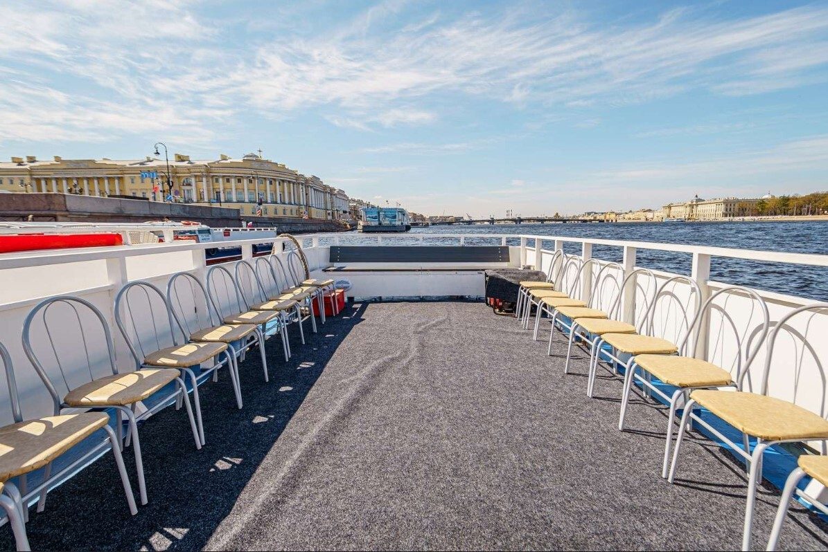 Наш теплоход «Сания» у собственного причала в Санкт-Петербурге