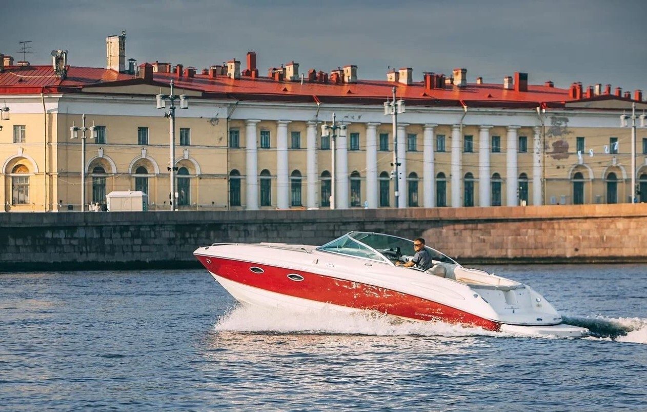 Наш катер «Таша» у собственного причала в Санкт-Петербурге — фото 14