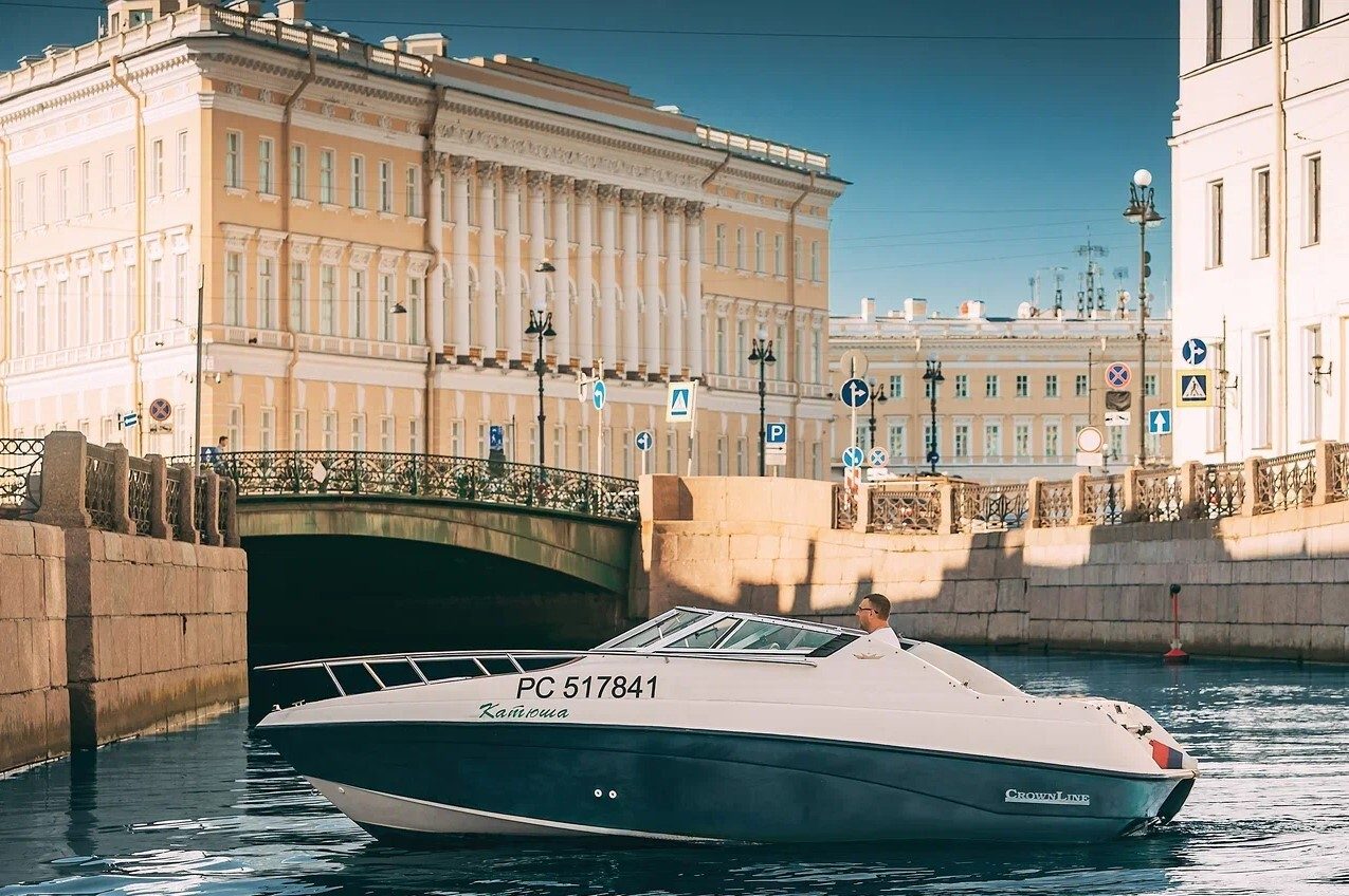 Наш катер «Катюша» у собственного причала в Санкт-Петербурге — фото 14