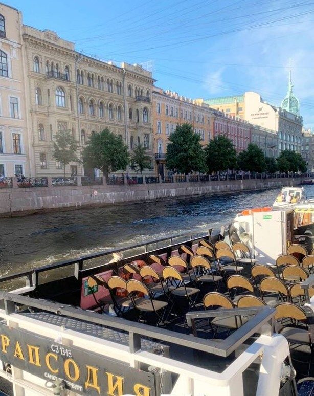 Теплоход «Рапсодия» нашей компании — аренда от судовладельца в СПб — фото 13